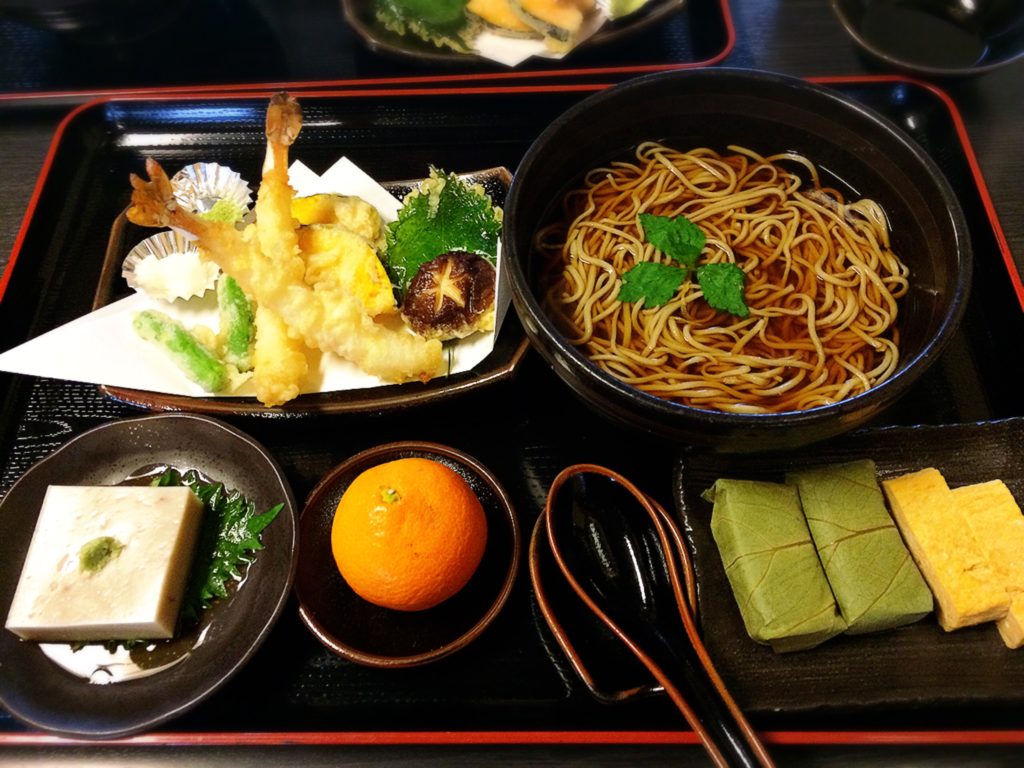 九度山町の幸村庵の天ぷら蕎麦定食